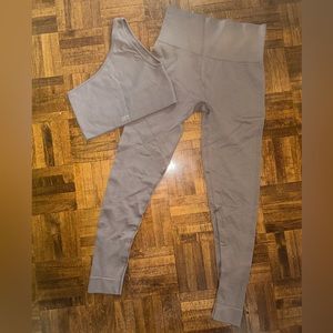 SET ACTIVE 2 PIECE SET